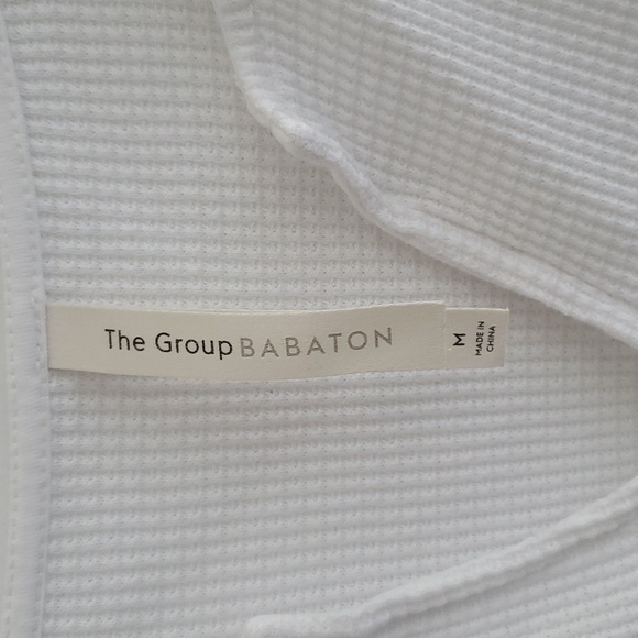 The Group by Babaton Elevation Cropped Waffle Long Sleeve Size Medium - Picture 3 of 6